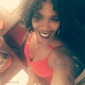 Meet your Posher, Shari